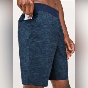 Lululemon T.H.E. Short Liner
Heather Allover Iron Blue True Navy